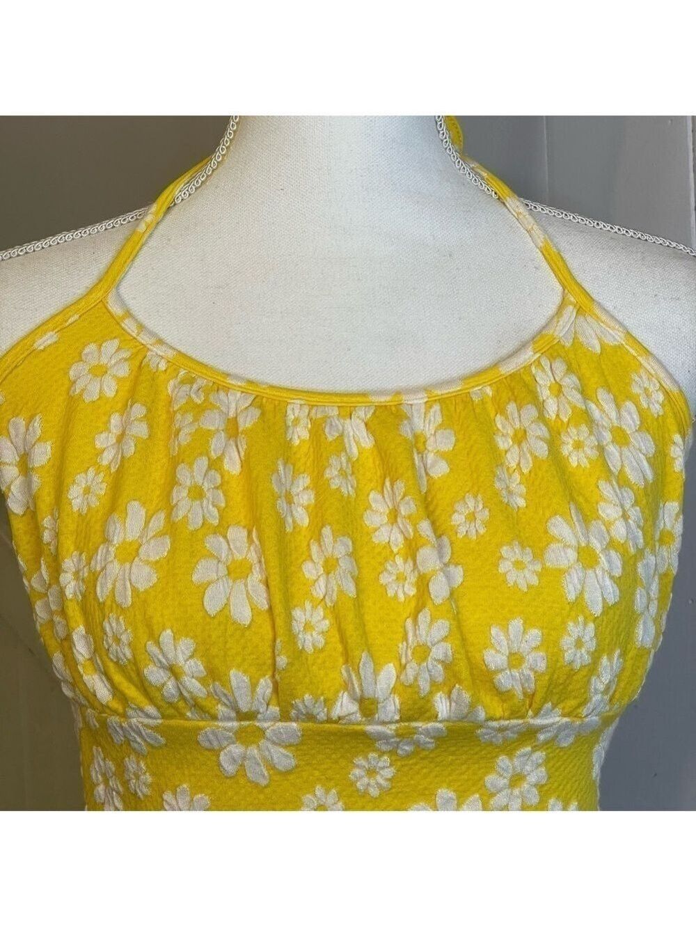 Yellow Daisy Floral Halter Crop Top Julia by J Love Size L - Picture 4 of 13